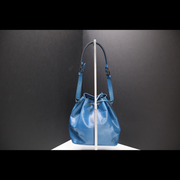 VINTAGE Louis Vuitton Blue Epi Noe PM Hobo Bag - Picture 6 of 16